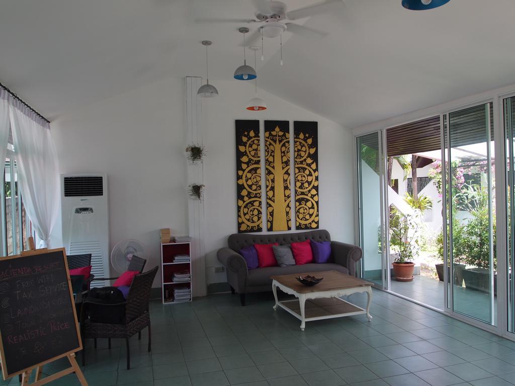Hacienda Phuket Hotel Patong Екстериор снимка